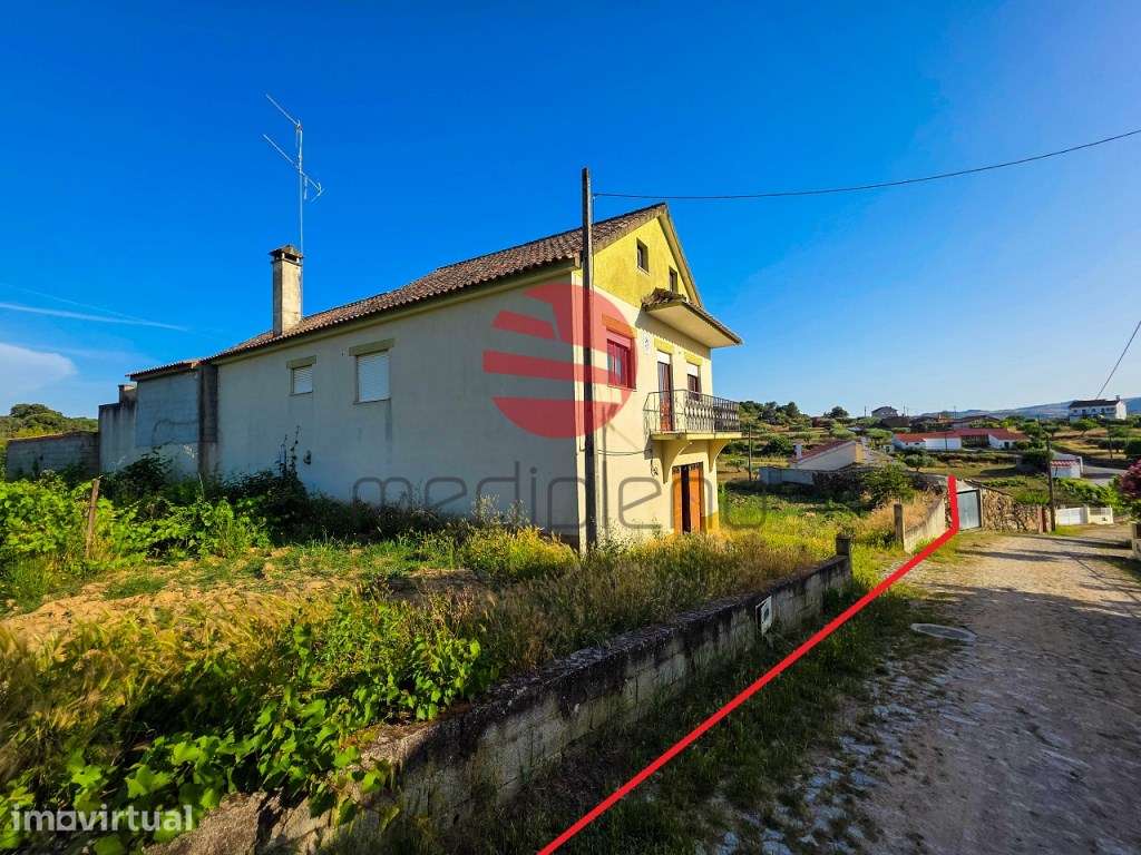 MORADIA T4 C/ GARAGEM E TERRENO - Grande imagem: 3/22