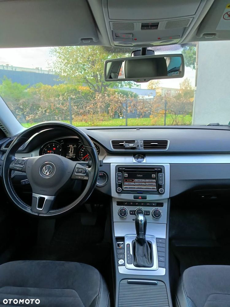 Volkswagen Passat 2.0 TSI Highline DSG - 11