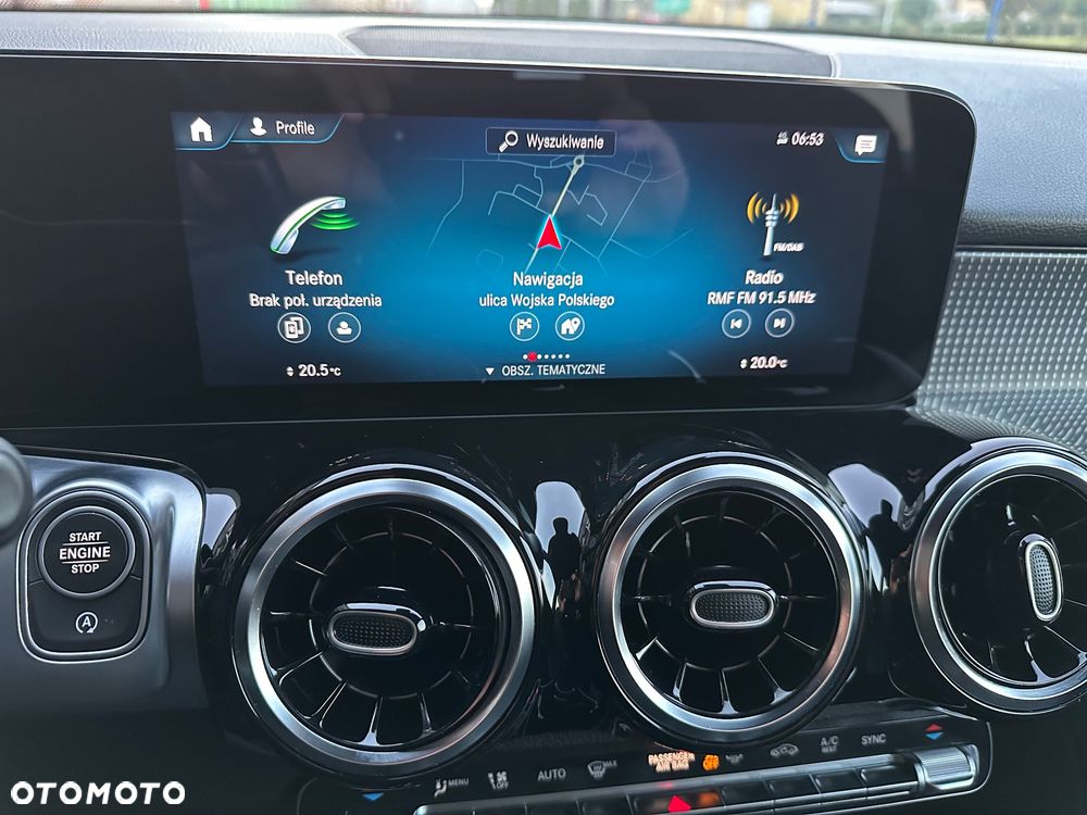 Mercedes-Benz GLB - 17