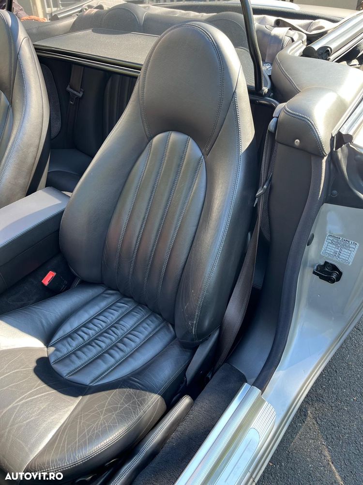 Jaguar XKR - 15