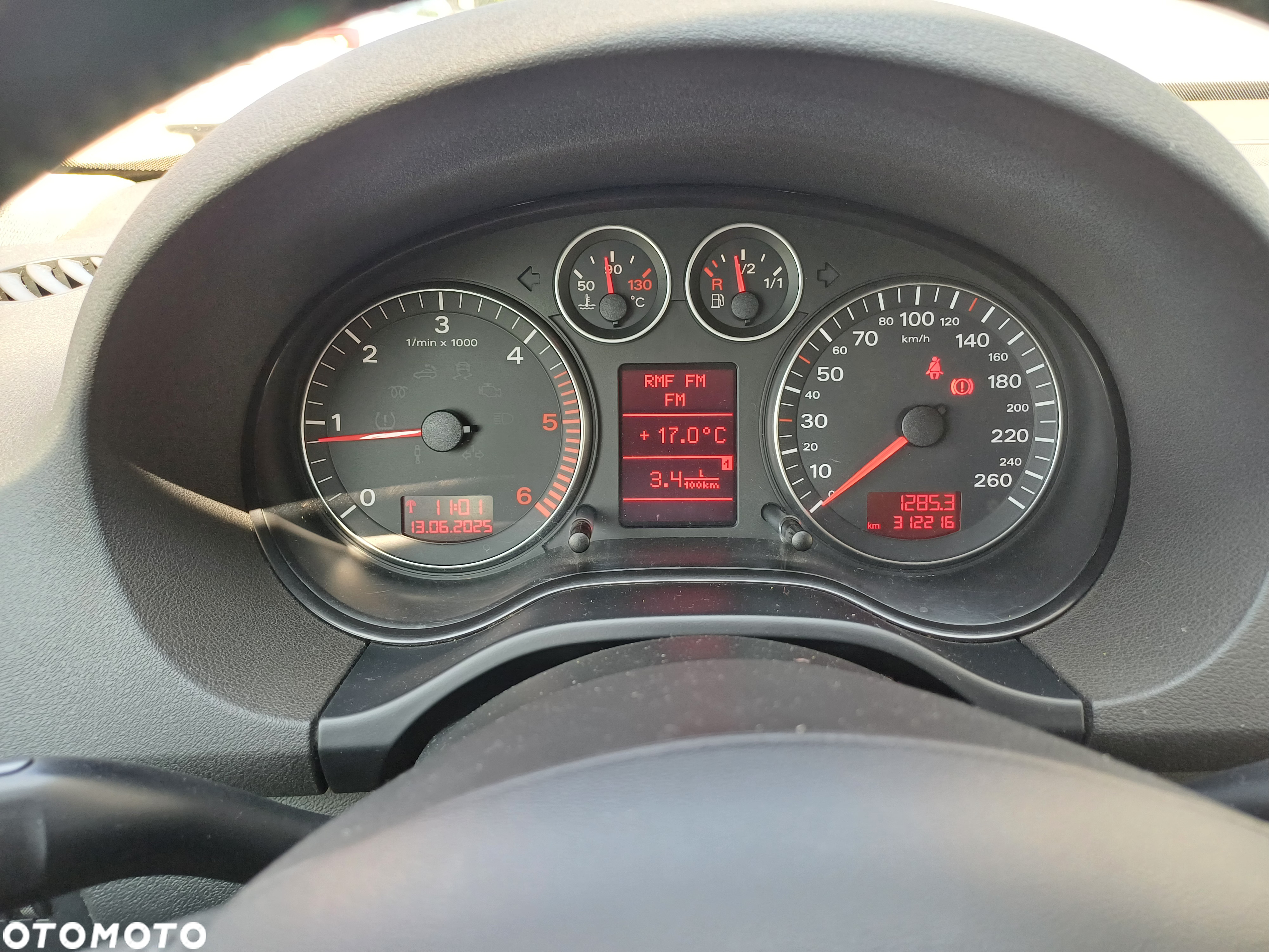 Audi A3 1.9 TDI DPF Attraction - 12