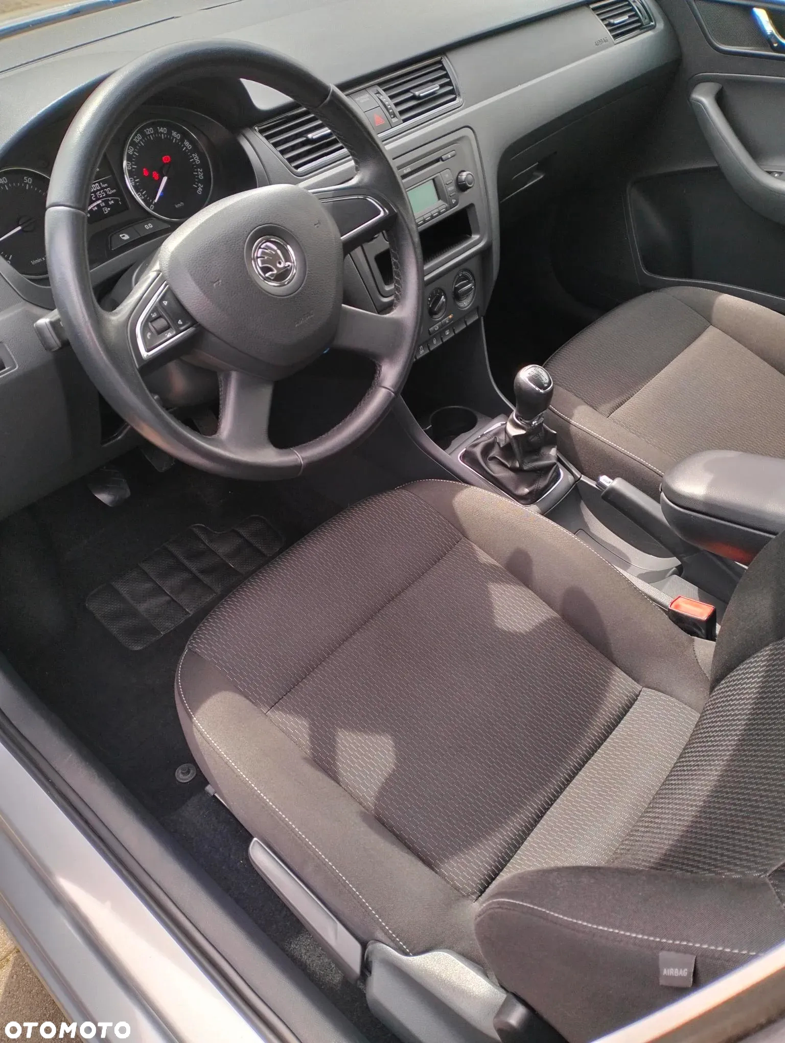 Skoda RAPID 1.2 TSI Ambition - 8