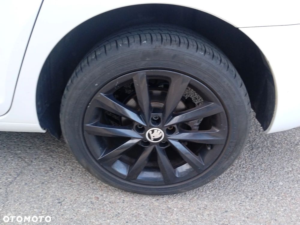 Skoda RAPID - 28