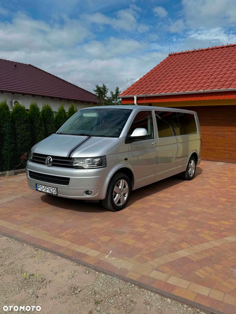 Volkswagen Caravelle - 1