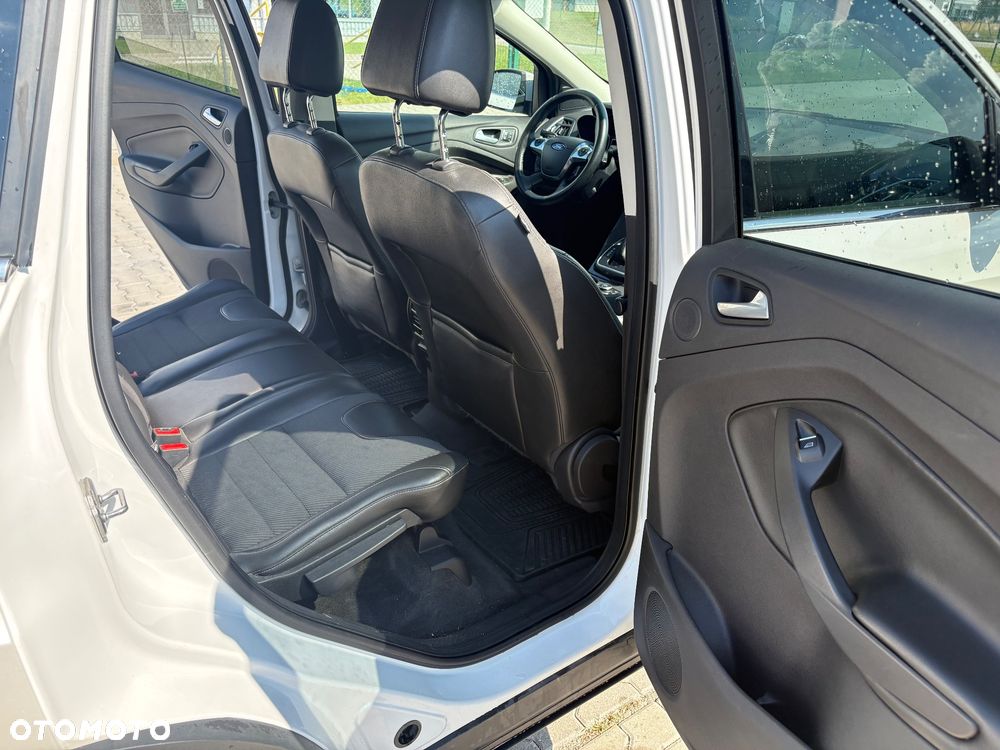 Ford Escape 2.0 EcoBoost AWD Titanium - 7