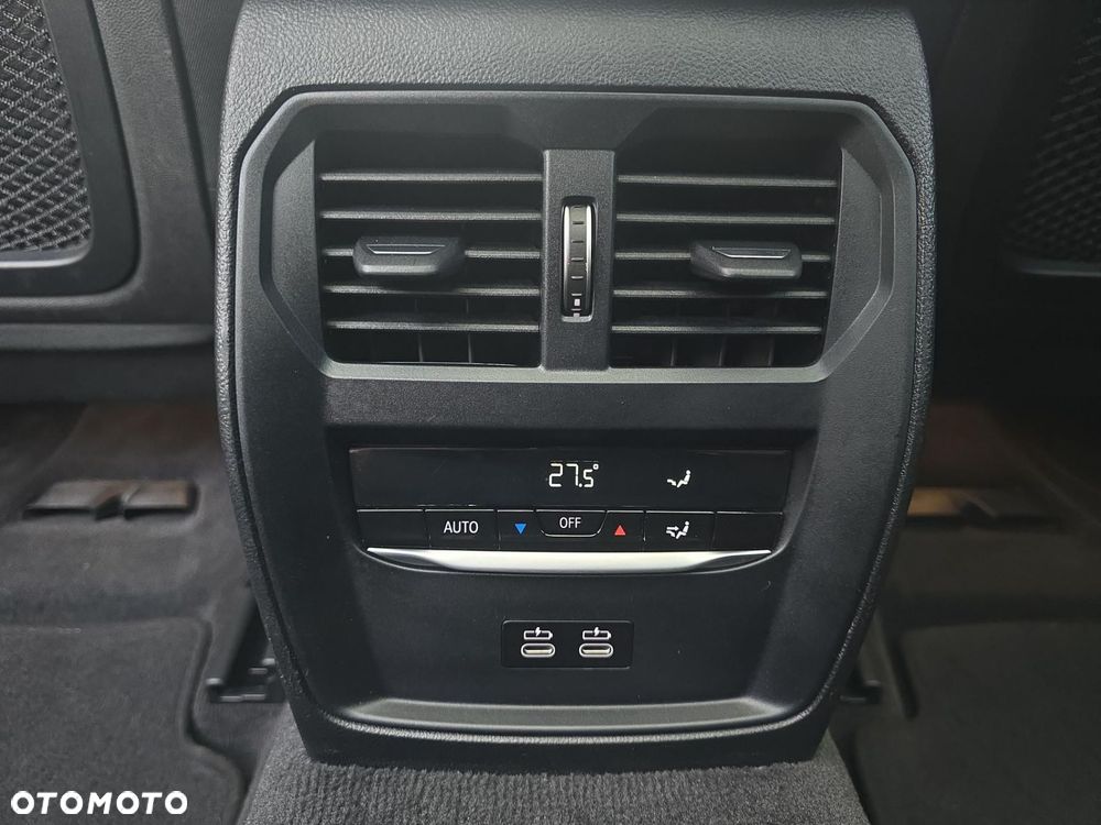 BMW Seria 3 318d - 25