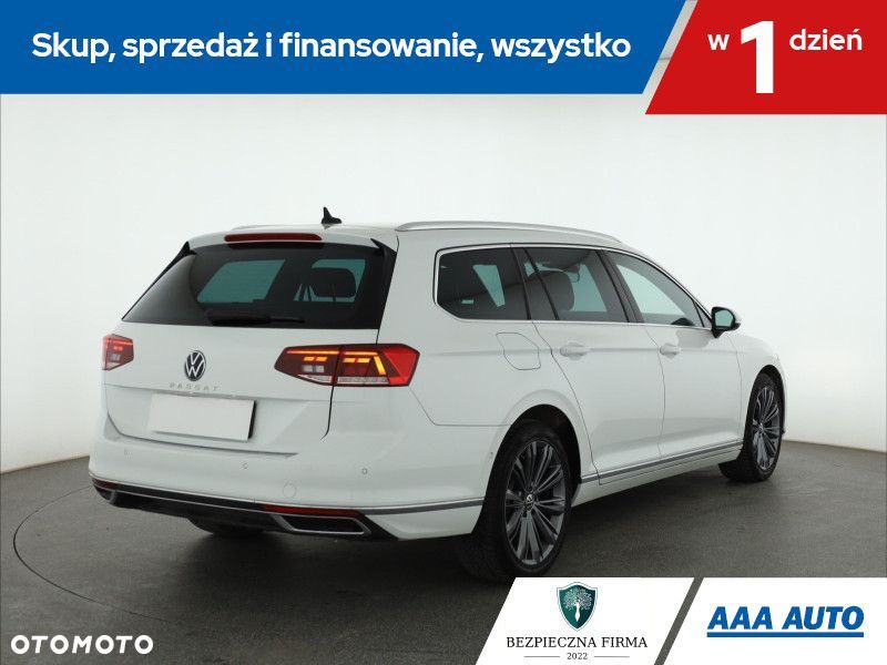 Volkswagen Passat Variant - 7