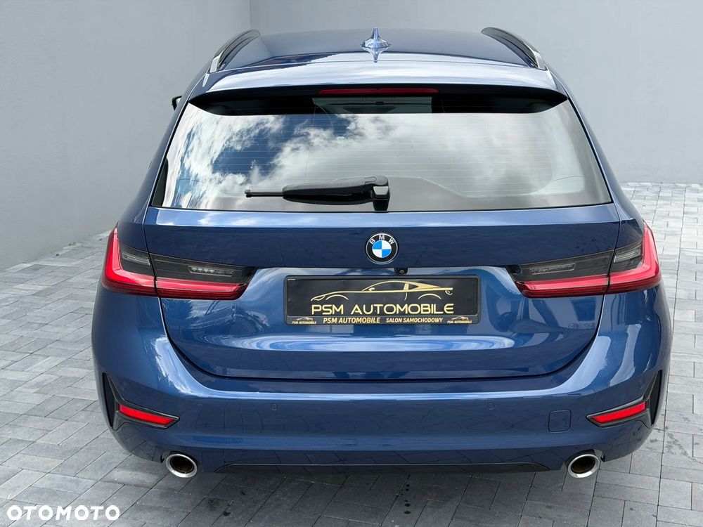 BMW Seria 3 318i - 11