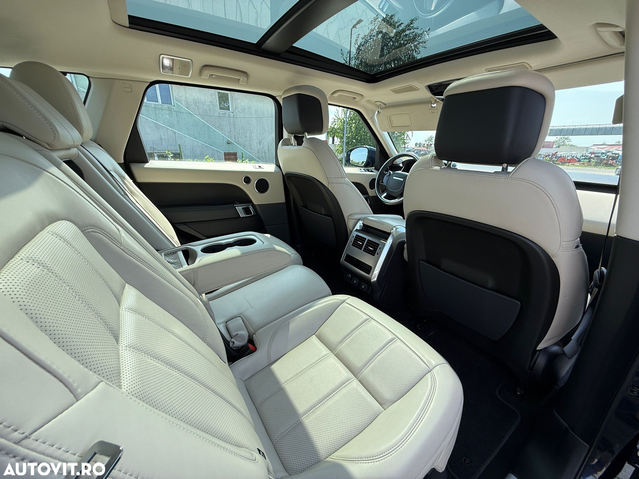 Land Rover Range Rover Sport 2.0 L PHEV HSE Dynamic - 2
