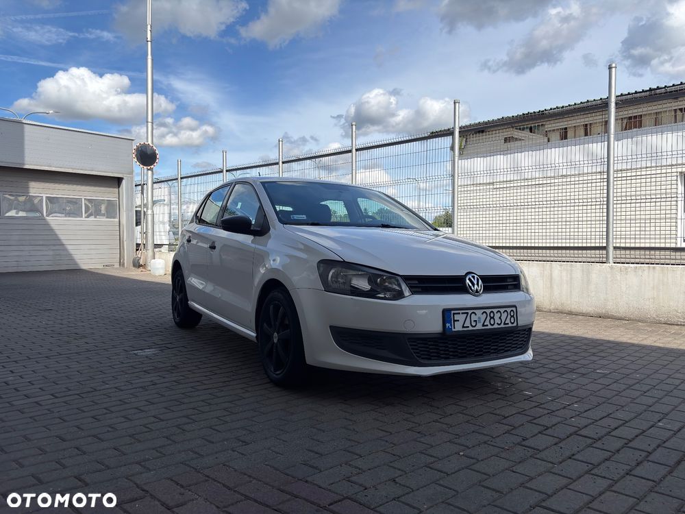 Volkswagen Polo - 1