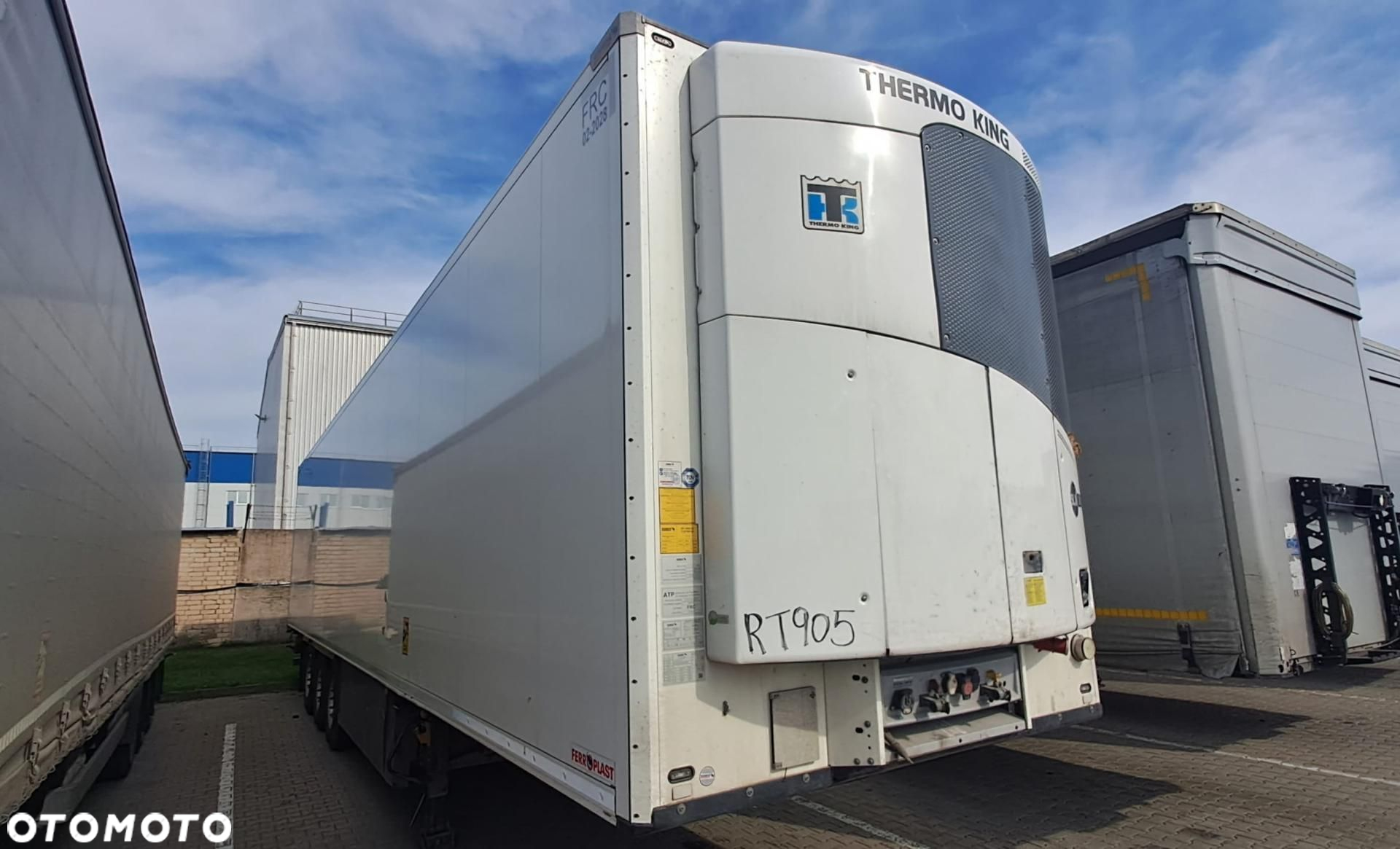 Schmitz Cargobull SKO FP 60 ThermoKing SLXi 300 - 3