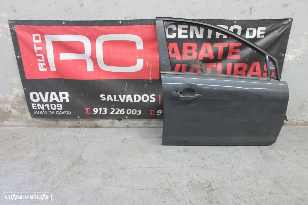 Porta da Frente do Lado Direito Ford Focus - 1