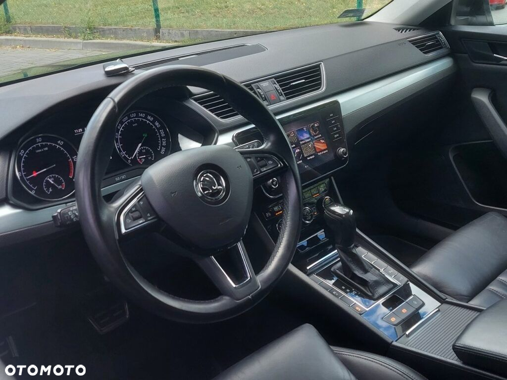 Skoda Superb 2.0 TDI 4x4 Ambition DSG - 9