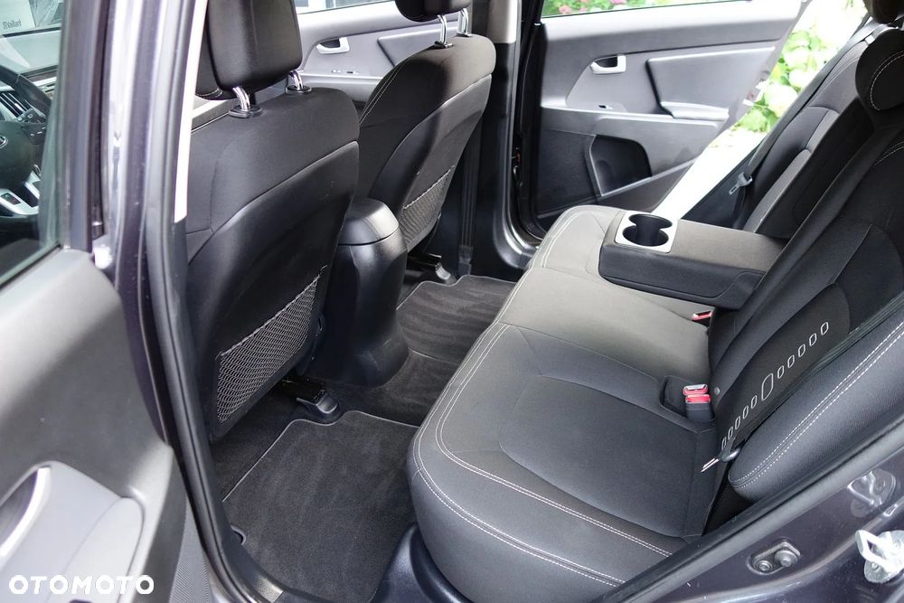 Kia Sportage 1.7 CRDI 2WD Attract - 32