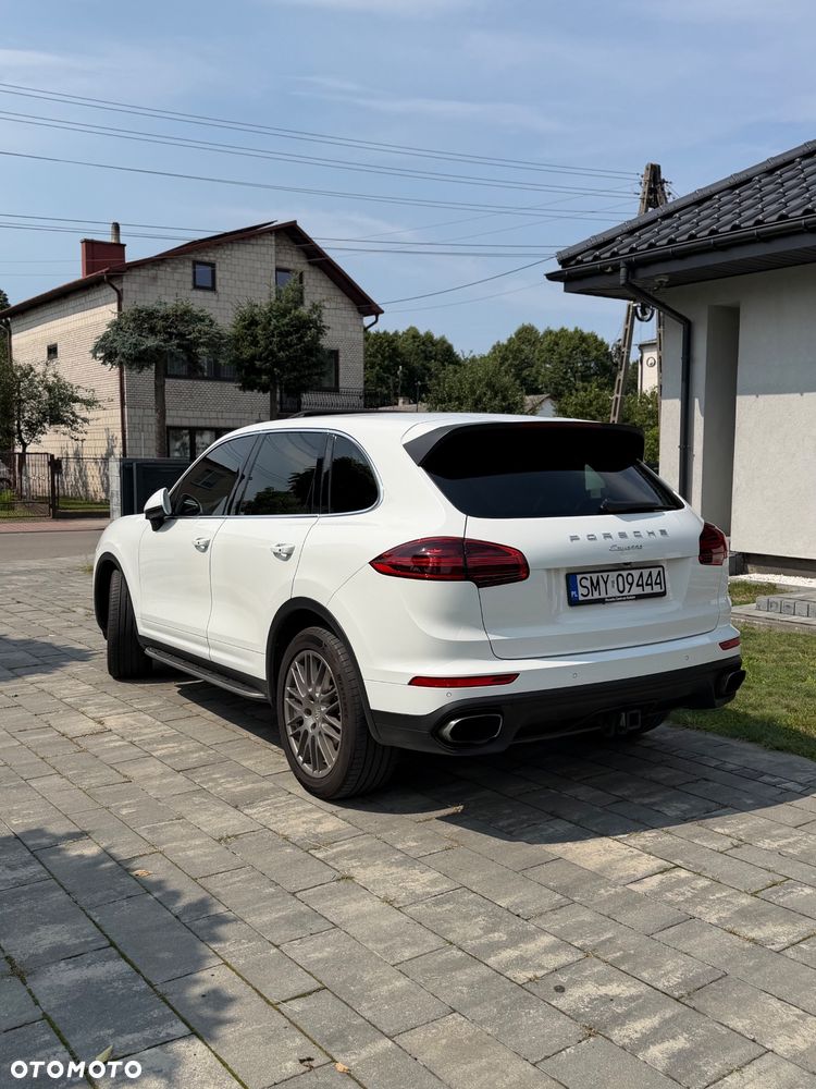 Porsche Cayenne Platinum Edition - 10