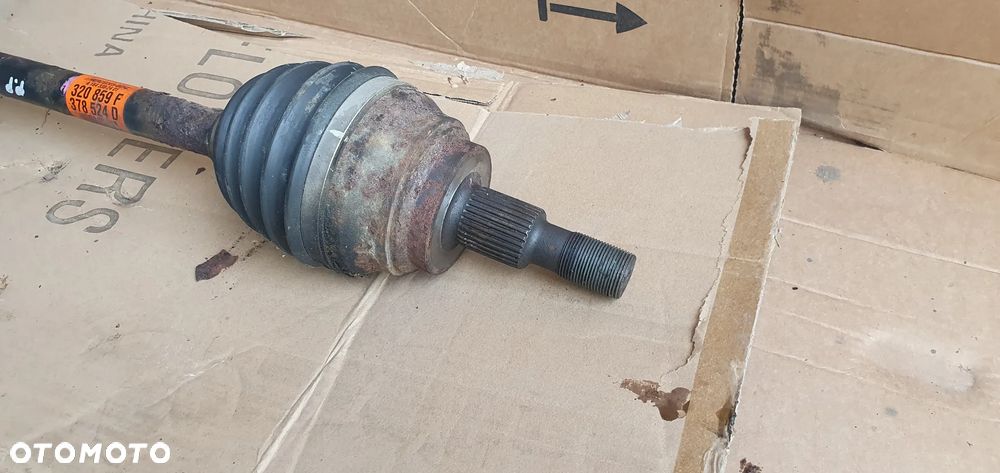 Półoś prawy przód przednia prawa półośka Mercedes ML W164 3.0 CDI A1643302401 - 3