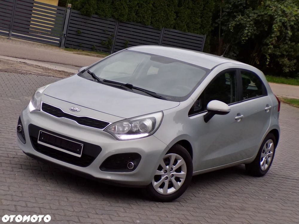 Kia Rio 1.1 CRDI Attract - 11