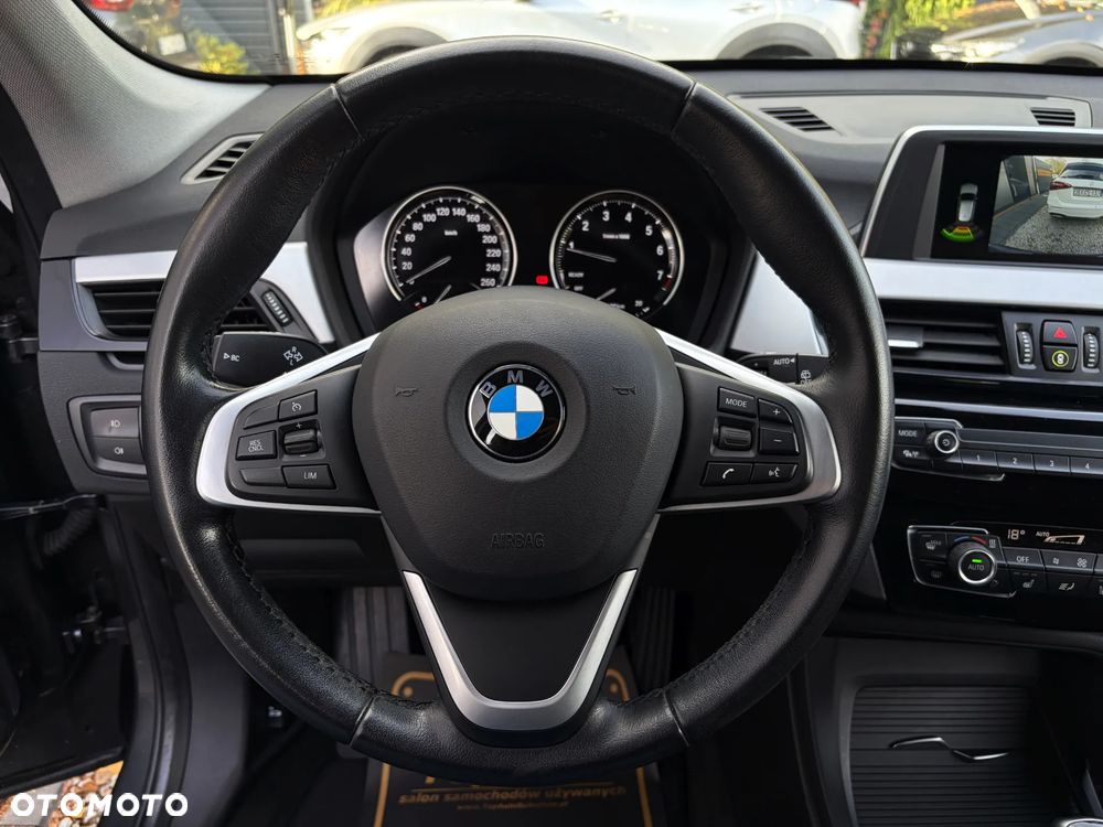 BMW X1 sDrive20i Advantage - 22