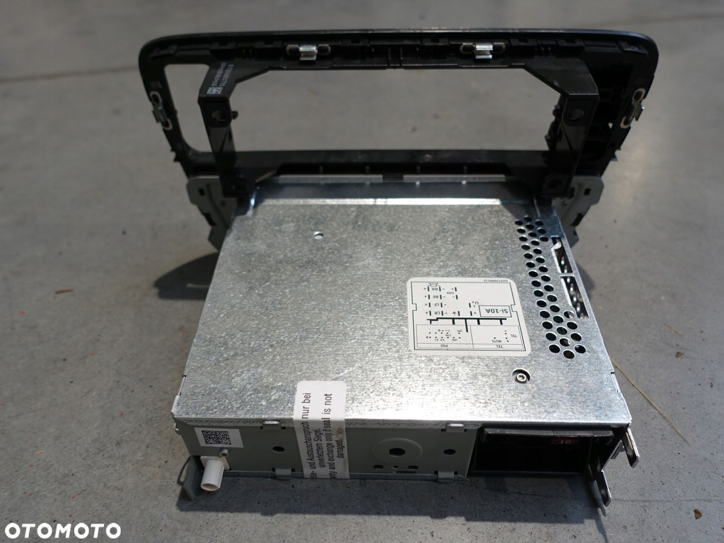 VW UP ORYGINALNE RADIO Z CD RCD 215 RCD215 KOD ORYGINAŁ OE 1S0035156H - 3
