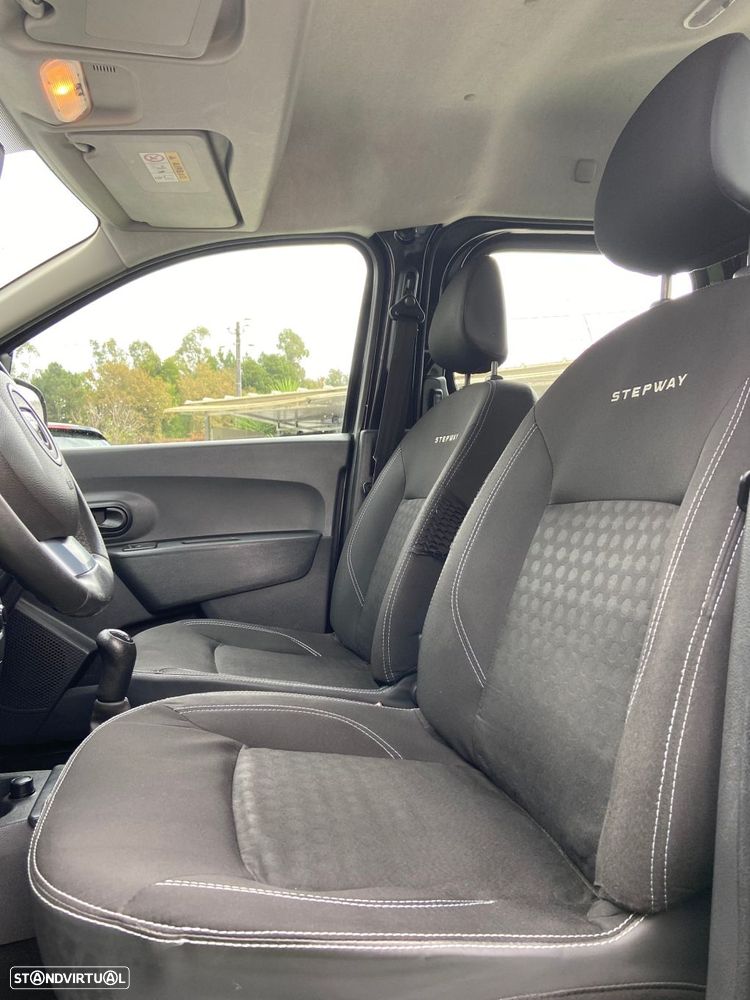 Dacia Dokker dCi 90 Stepway - 25