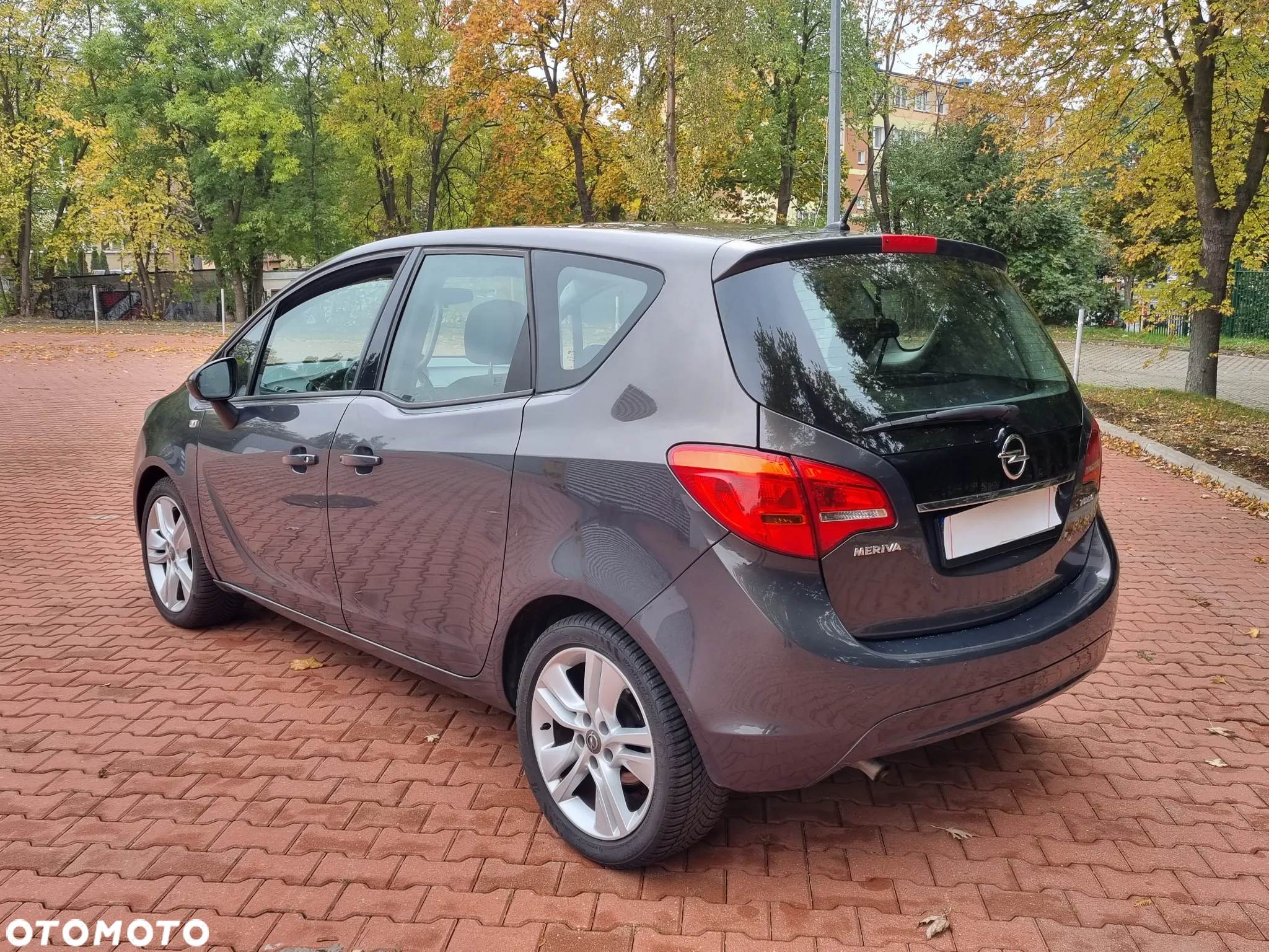Opel Meriva 1.4 T Cosmo S&S - 9