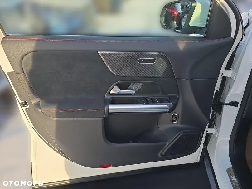 Mercedes-Benz GLA 200 mHEV AMG Line 7G-DCT - 9