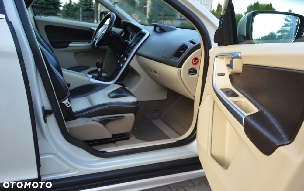 Volvo XC 60 - 29
