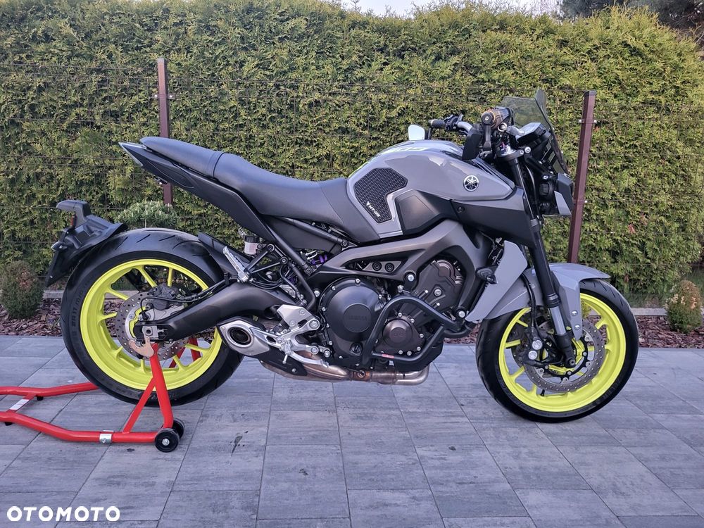 Yamaha MT - 1