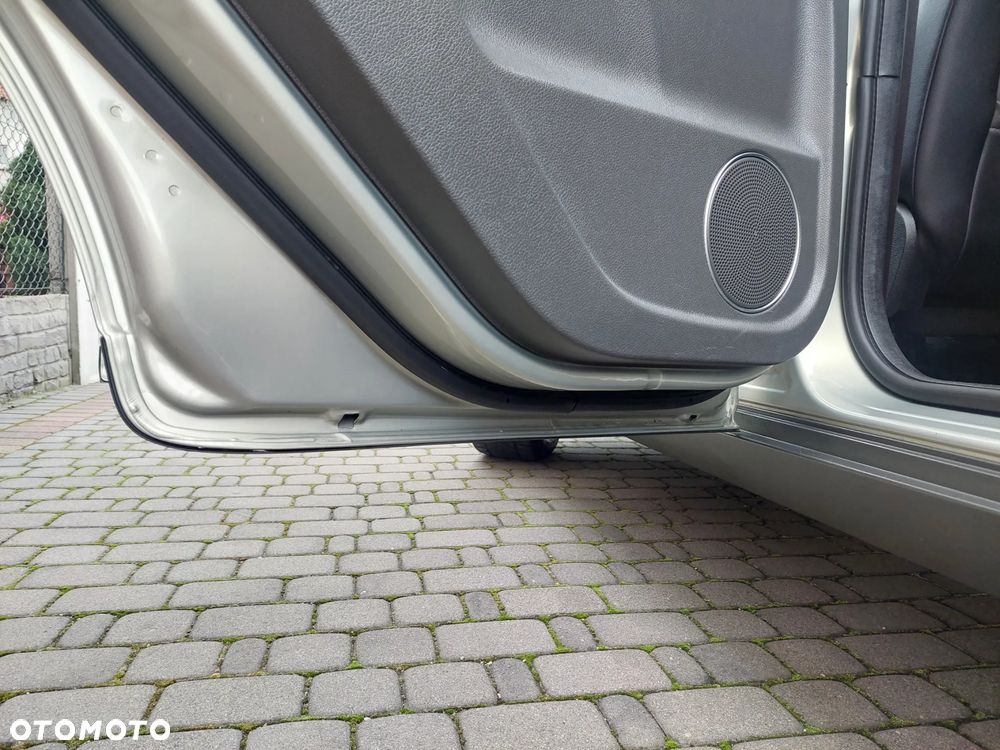 Ford Kuga 2.0 TDCi Titanium - 19