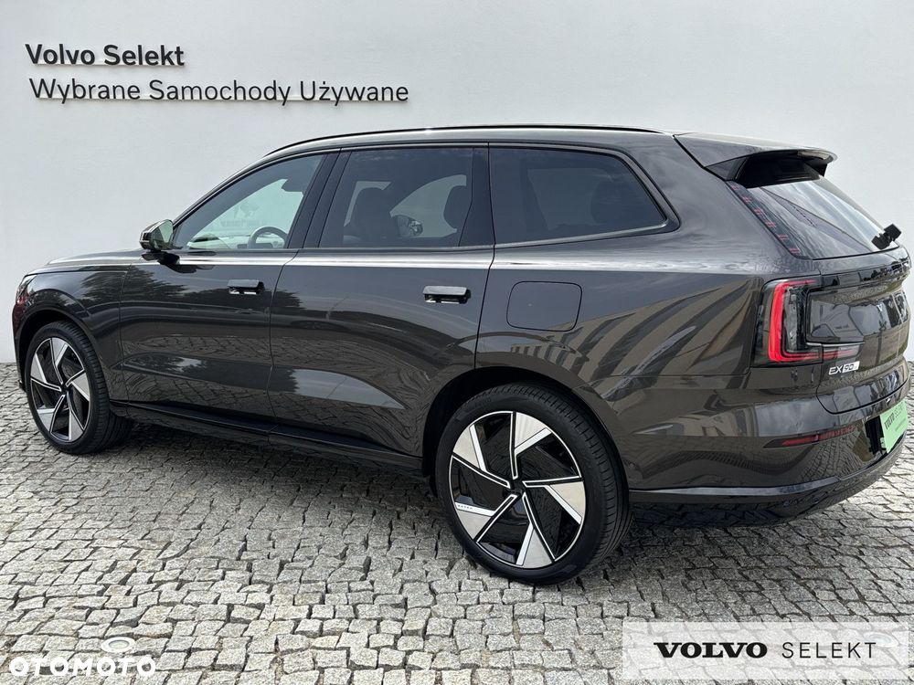 Volvo EX90 - 4