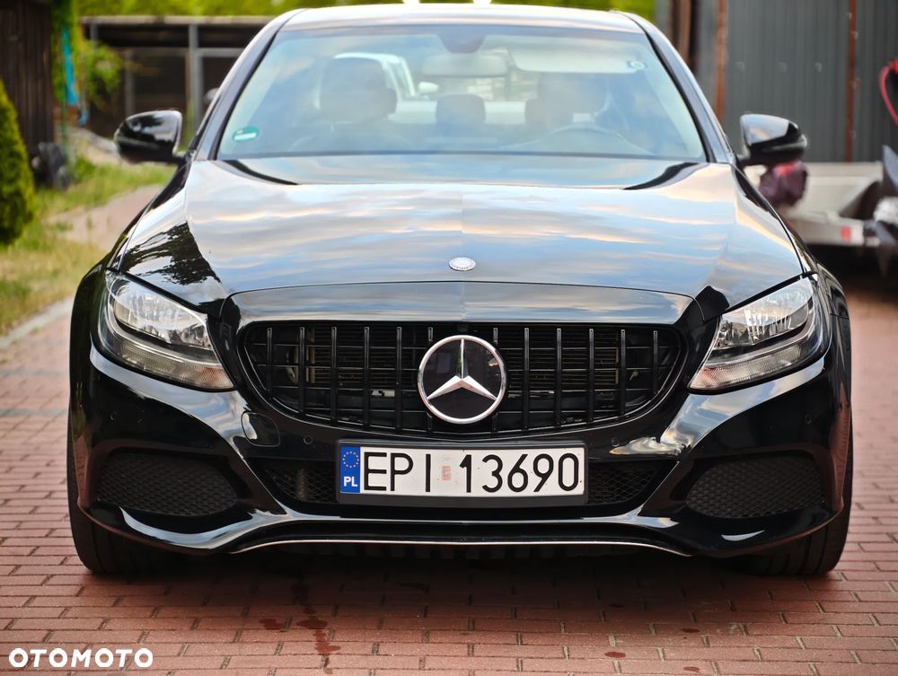 Mercedes-Benz Klasa C 180 7G-TRONIC - 39