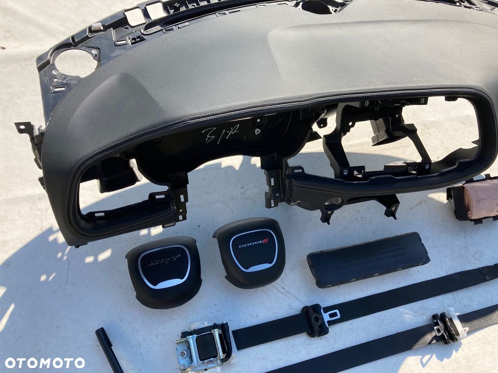 DODGE CHALLENGER DESKA SZYTA SKÓRA NIĆ KONSOLA KOKPIT PULPIT PÓŁKA PARAPET AIR BAG PODUSZKI AIRBAG PASY PAS KURTYNY AIRBAG FOTELA KOLAN Okazja Raz2 !!! - 4