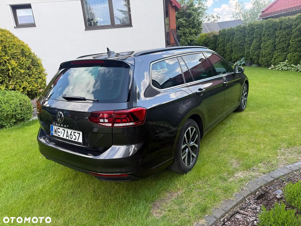 Volkswagen Passat 2.0 TDI EVO Elegance DSG - 8