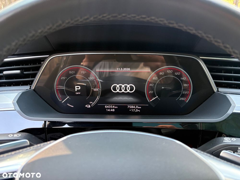 Audi e-tron - 15