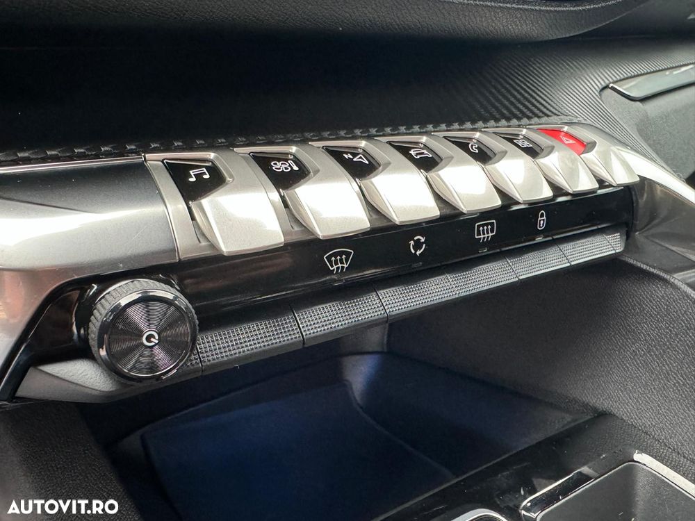 Peugeot 5008 PureTech 130 EAT8 Stop & Start Allure - 30