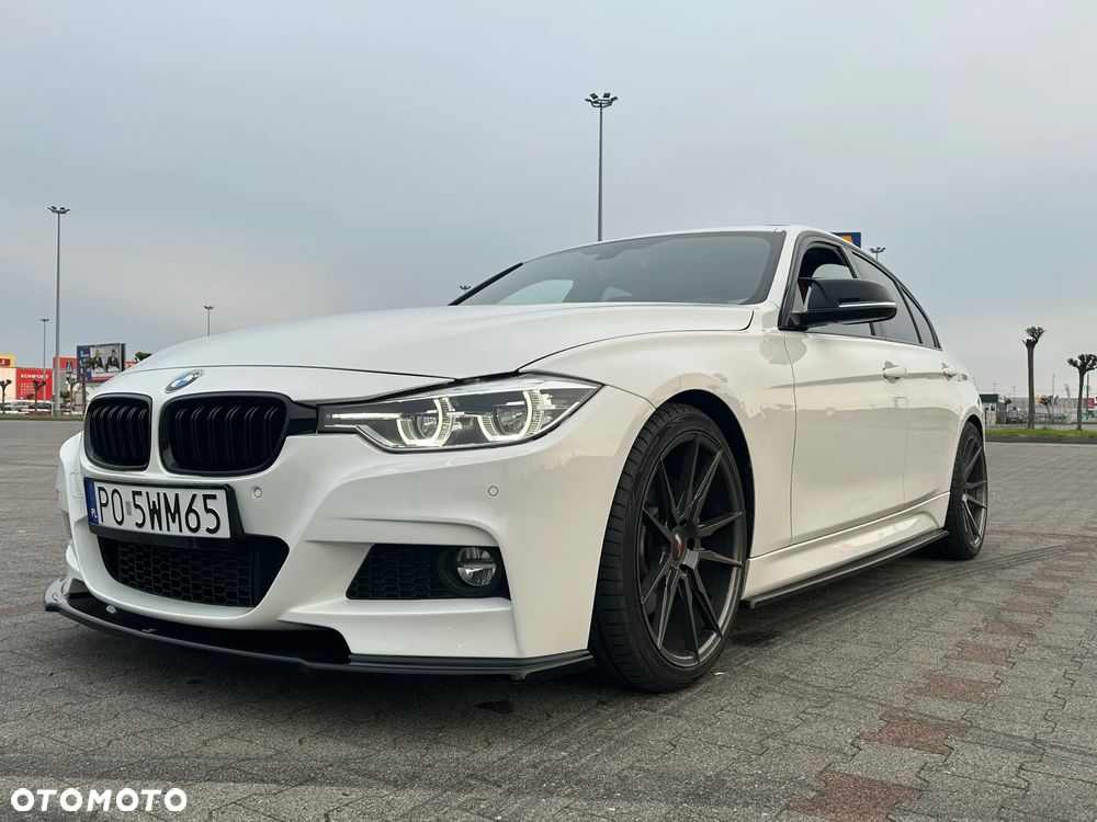 BMW Seria 3 330i xDrive Edition M Sport Shadow - 1