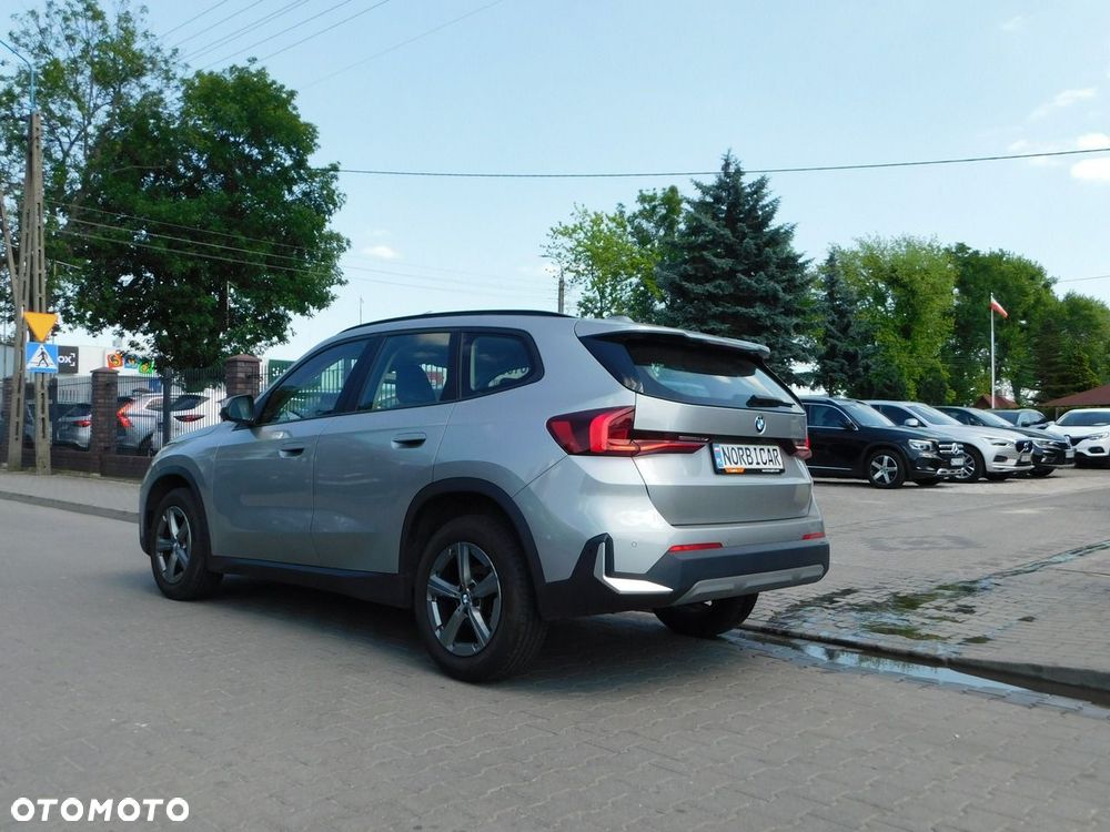 BMW X1 sDrive18d Business Edition - 7