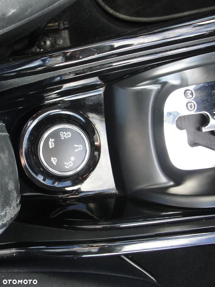 Peugeot 2008 PureTech 110 Stop&Start EAT6 Crossway - 18