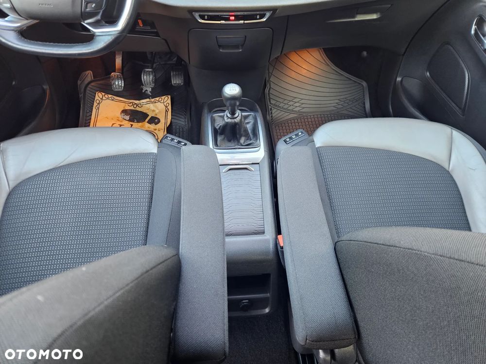 Citroën C4 Picasso e-HDi 115 Exclusive - 19