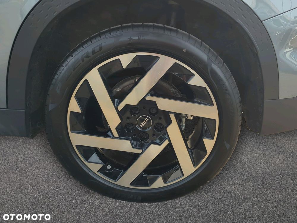 MINI Countryman C mHEV Linia Favoured - 13