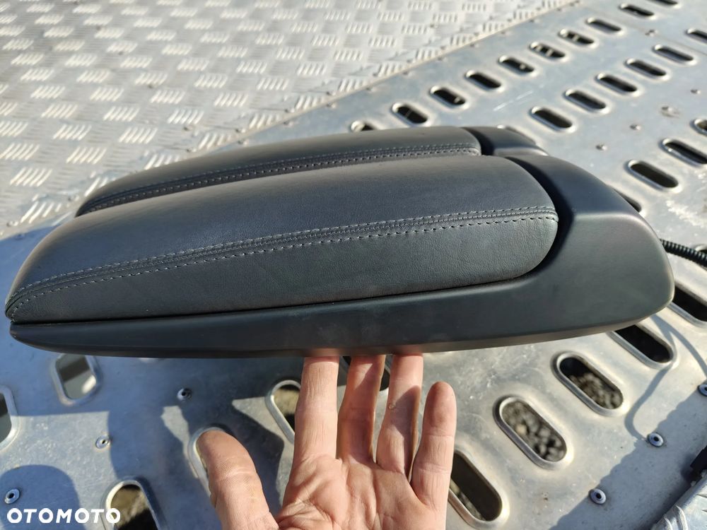 AUDI A8 D3 PODŁOKIETNIK Czarna Skóra Jak Nowa podwójny Idealny Stan - 18