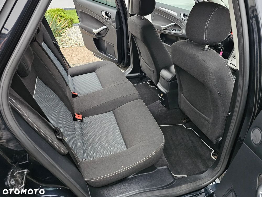 Ford Mondeo SW 2.0 Titanium - 15