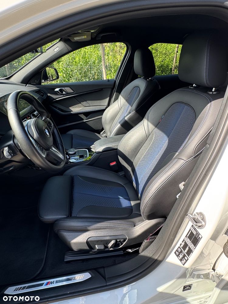 BMW Seria 1 120d xDrive M Sport - 22