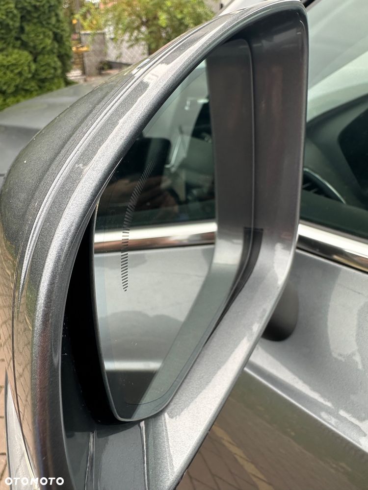 Volvo XC 90 T6 AWD Momentum 7os - 28