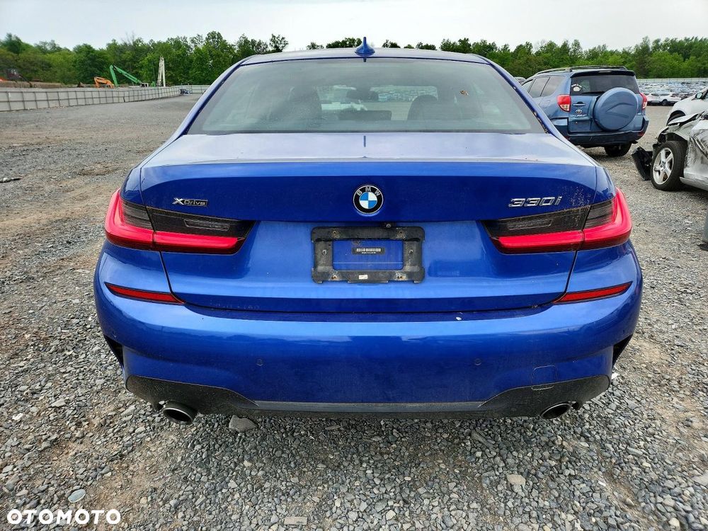 BMW Seria 3 330i xDrive M Sport - 6