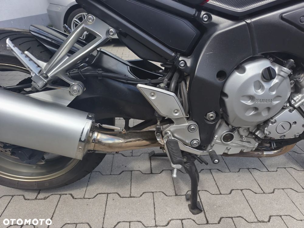 Yamaha FZ - 22