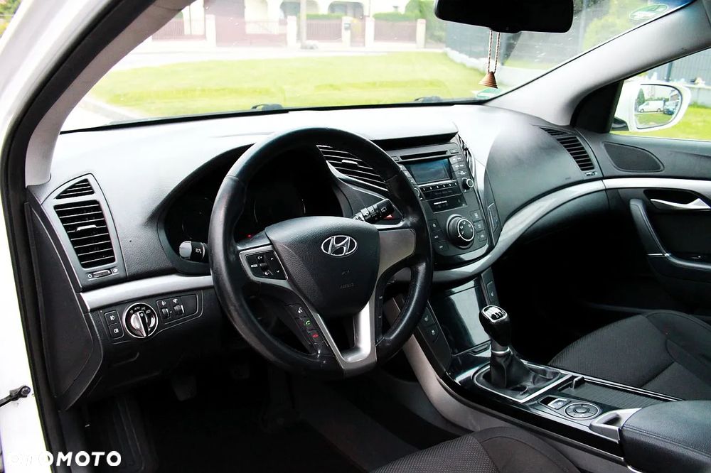 Hyundai i40 - 16