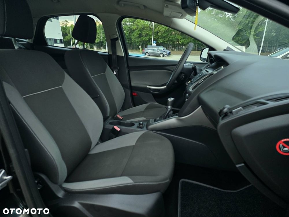 Ford Focus - 10