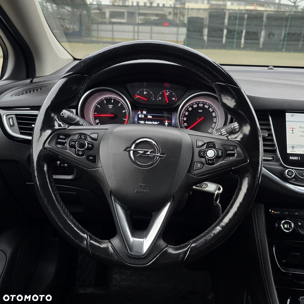 Opel Astra 1.4 Turbo Innovation - 28