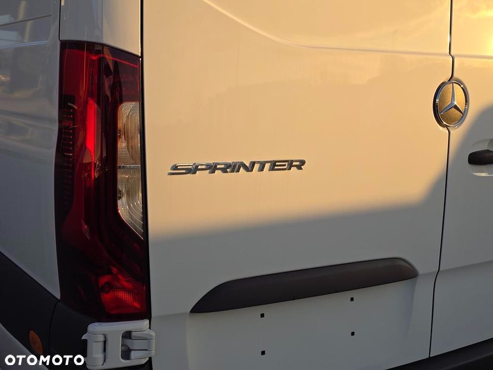 Mercedes-Benz Sprinter 317 CDI Long PRO 9G-Tronic - 27